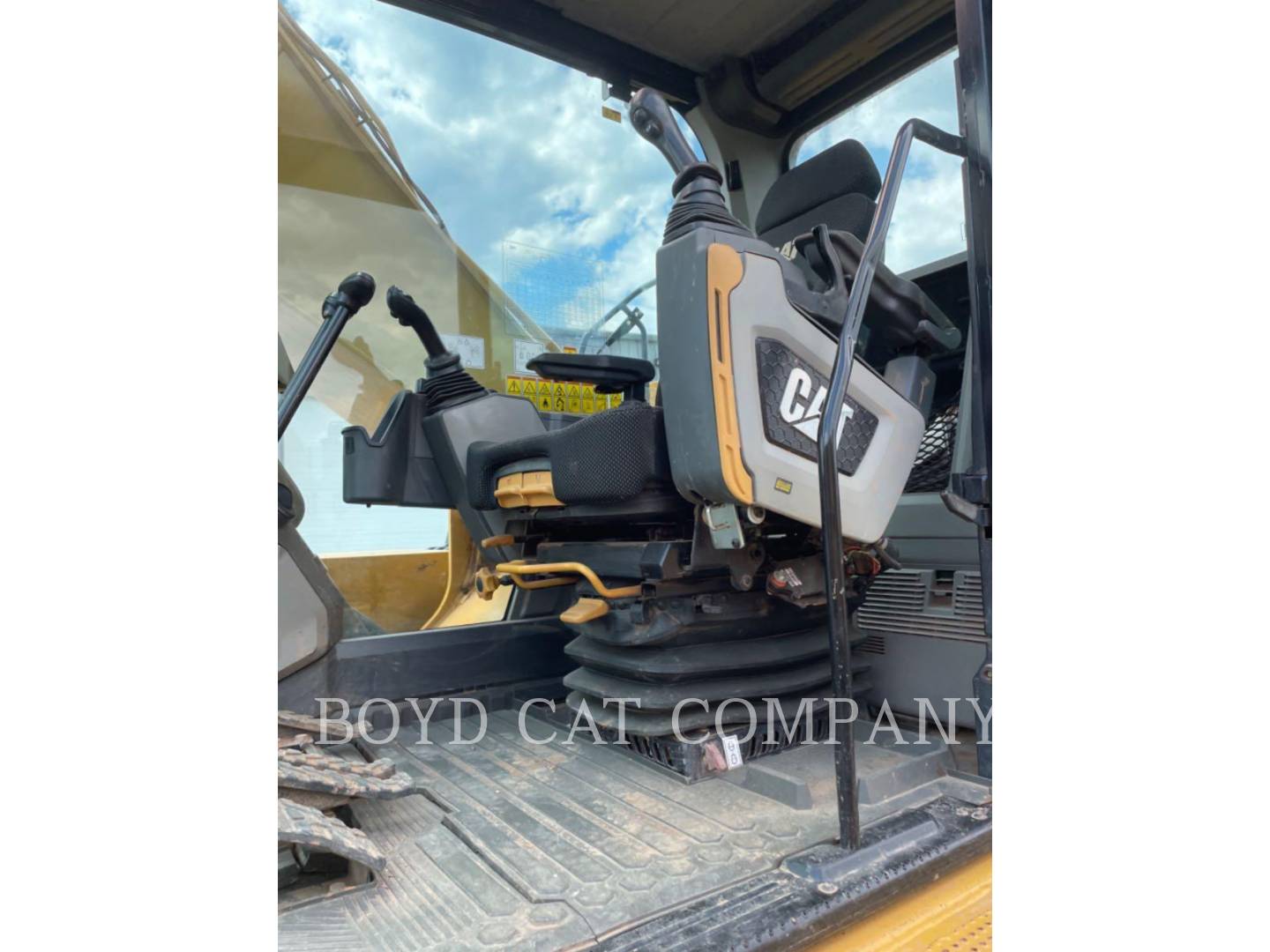 2018 Caterpillar 320-07 Excavator