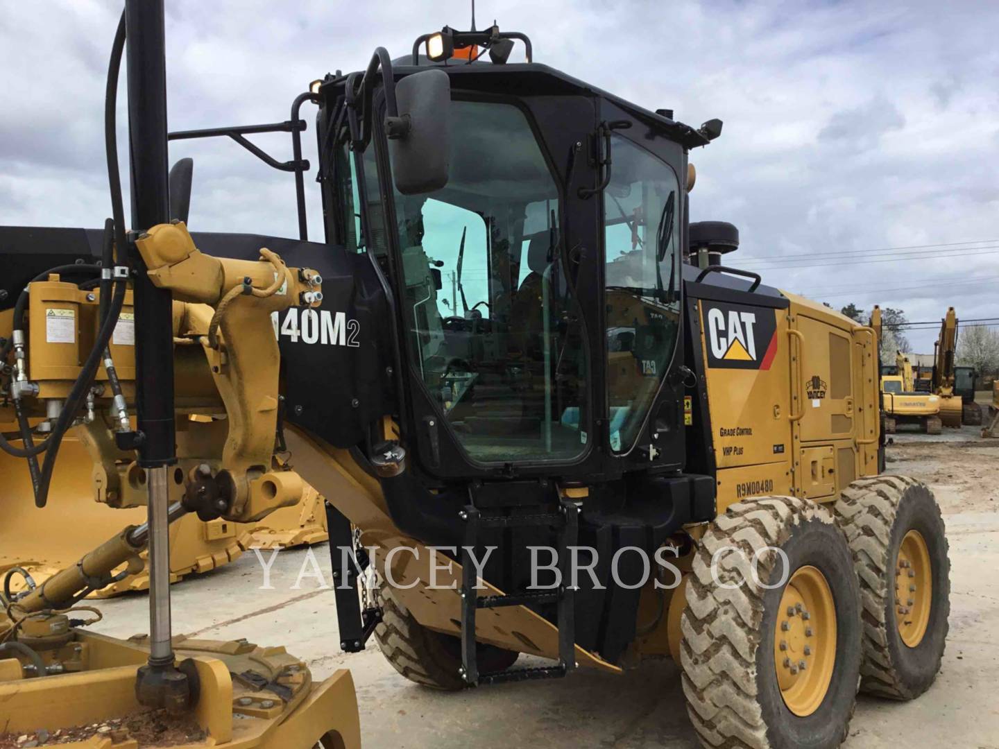 2014 Caterpillar 140M2 Grader - Road