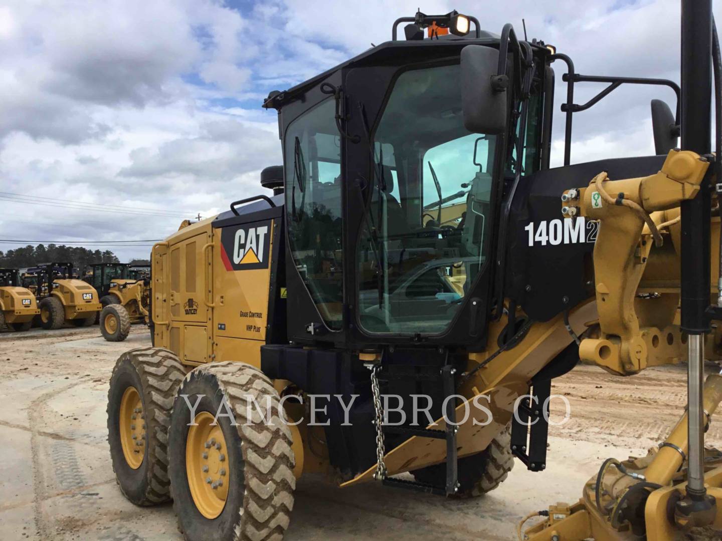 2014 Caterpillar 140M2 Grader - Road