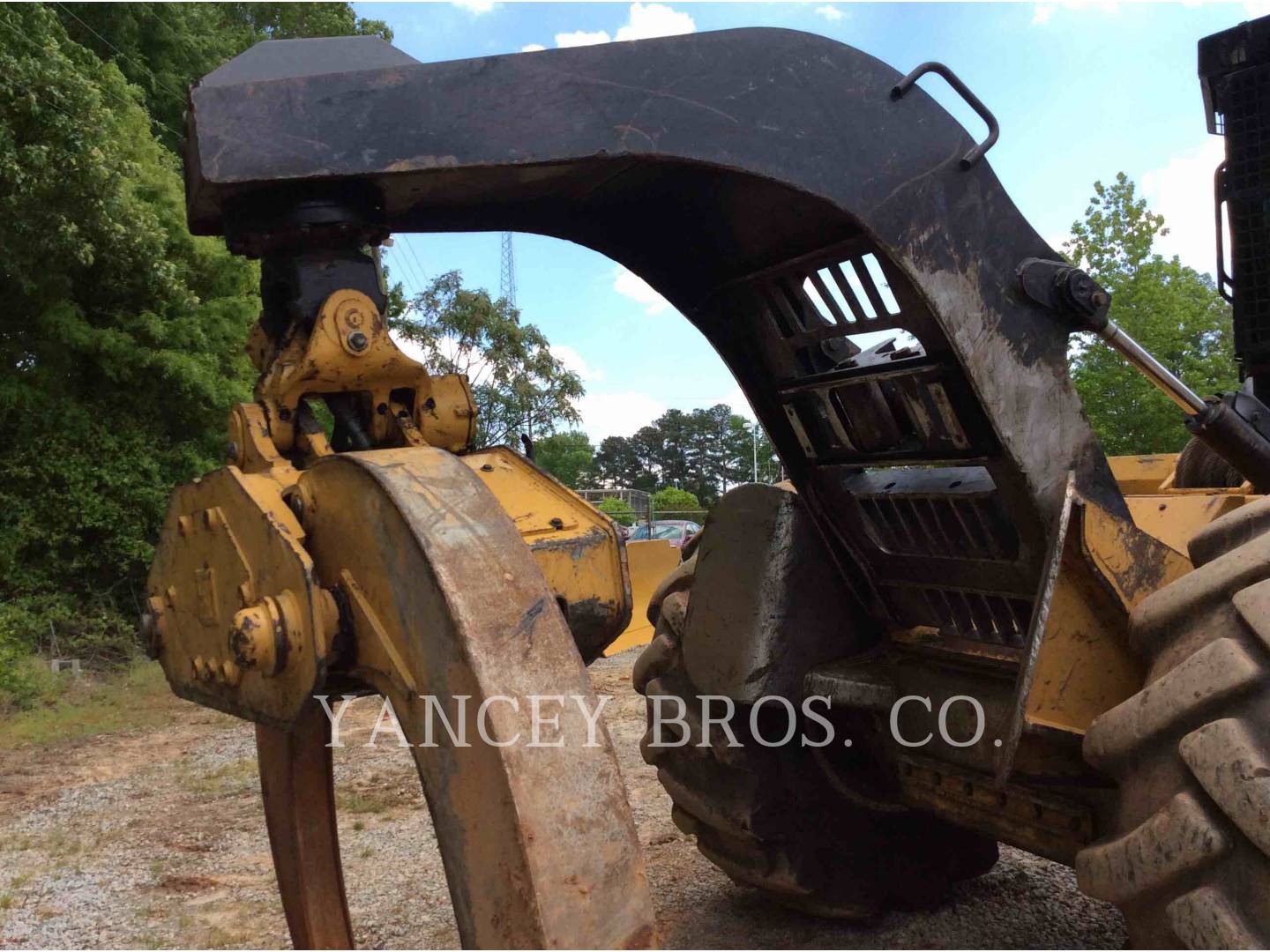 2015 Caterpillar 525D SF Skidder