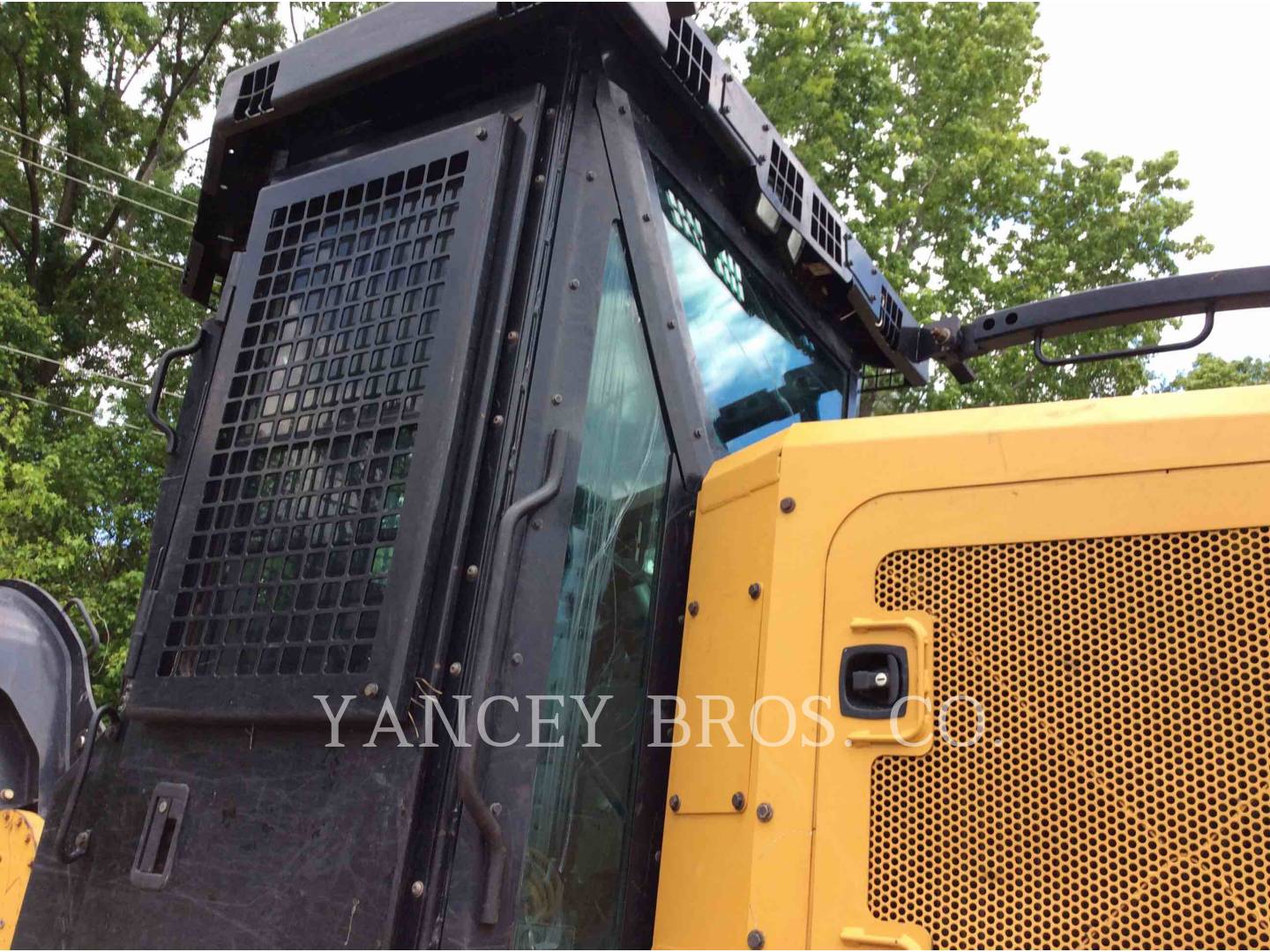 2015 Caterpillar 525D SF Skidder