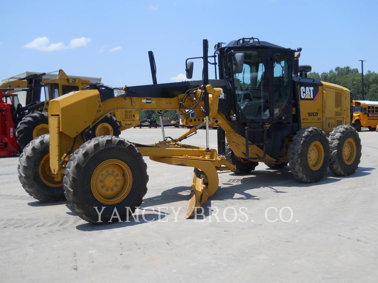 2013 Caterpillar 12M2 Grader - Road