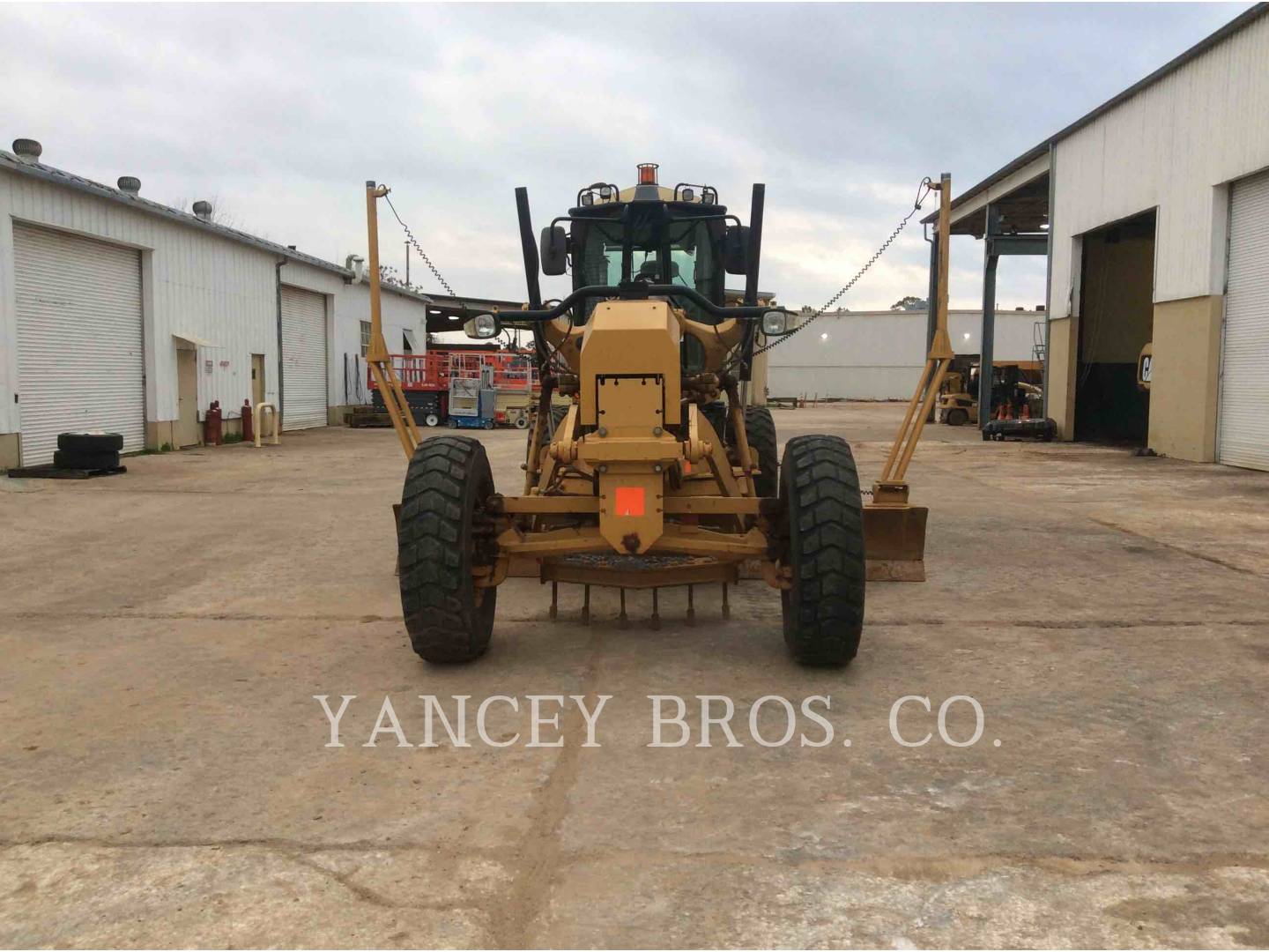 2013 Caterpillar 12M2 Grader - Road