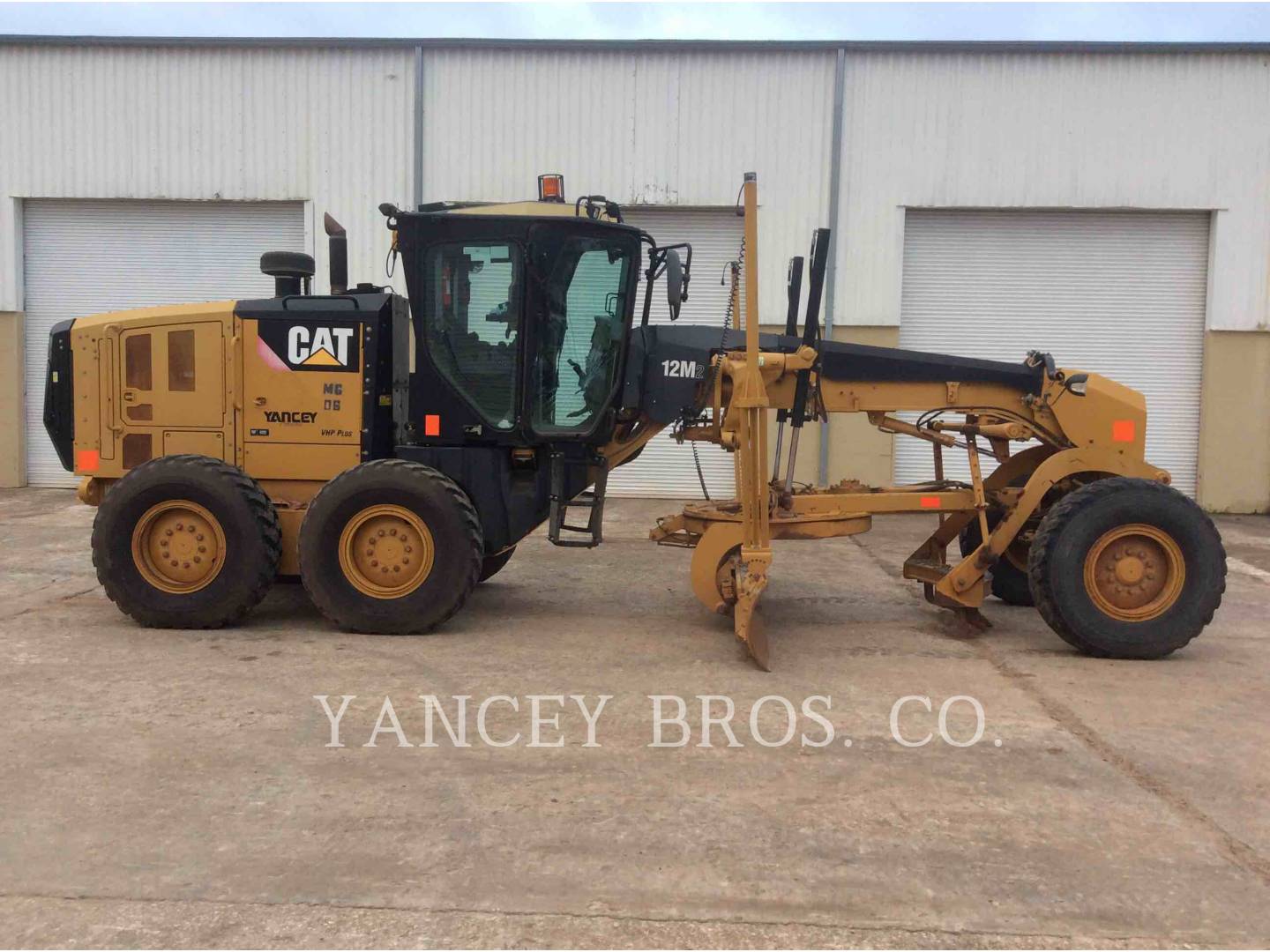 2013 Caterpillar 12M2 Grader - Road