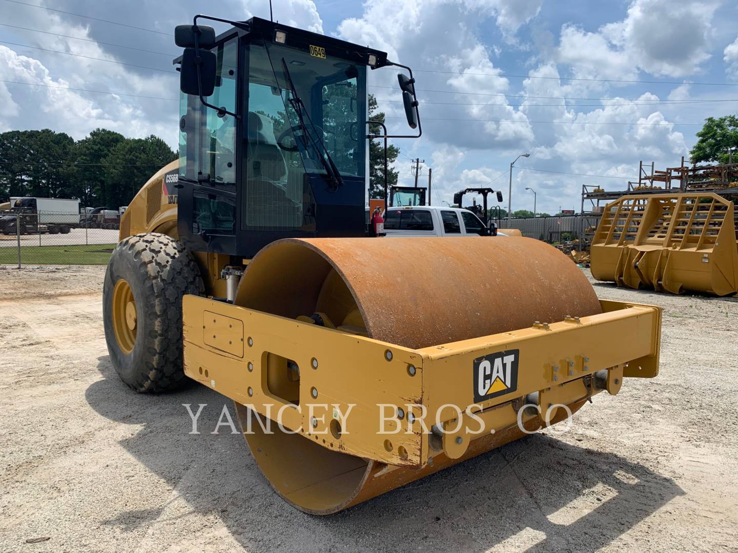 2014 Caterpillar CS56 Compactor