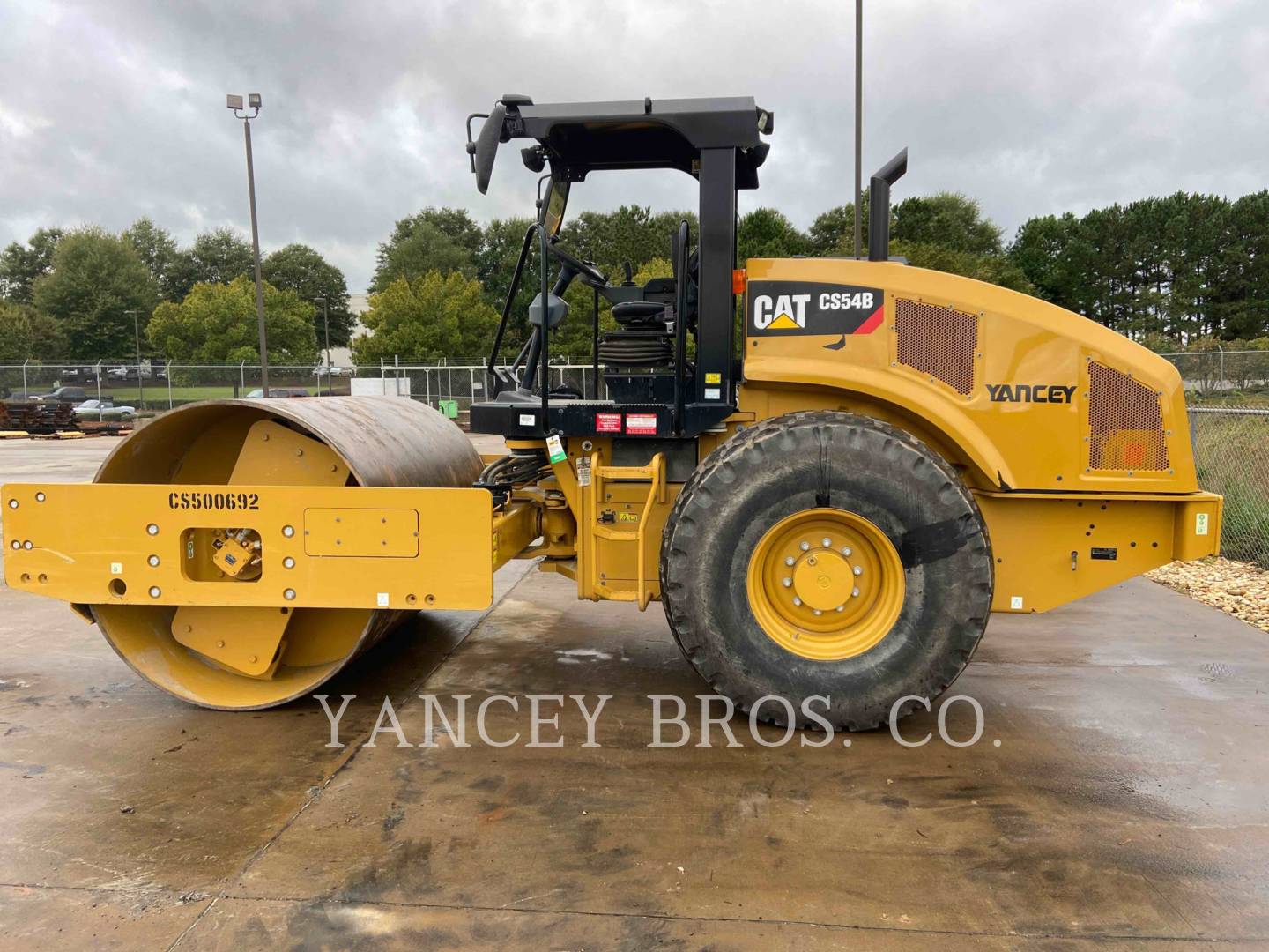 2019 Caterpillar CS54B Compactor