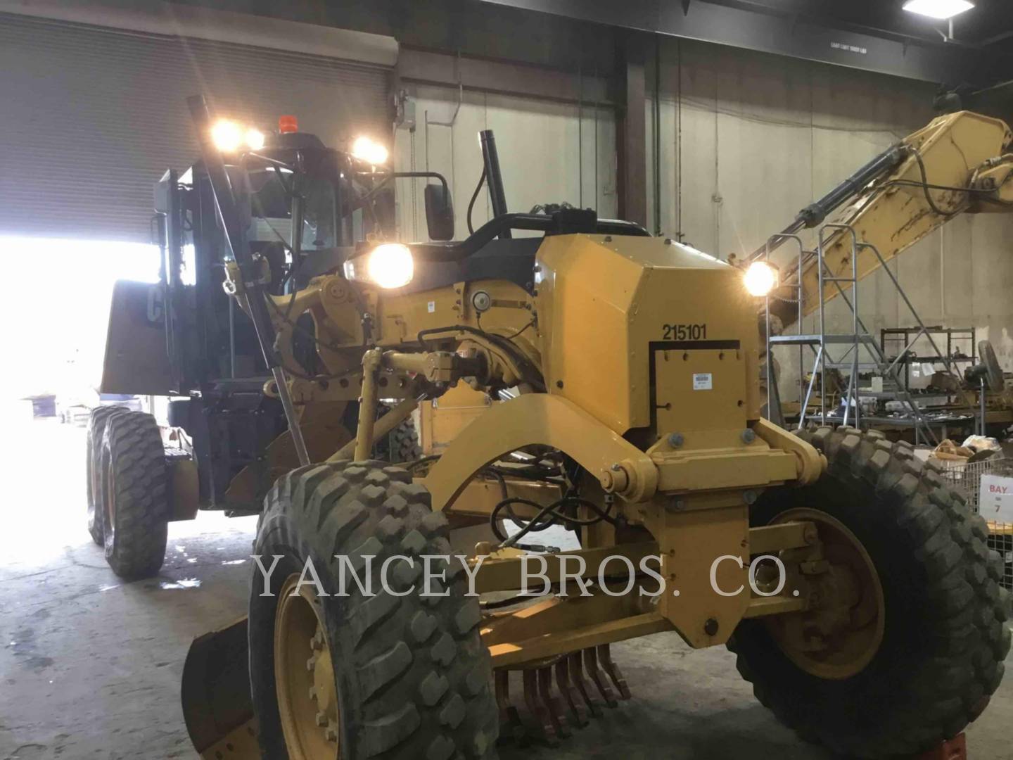 2015 Caterpillar 12M3 LR Grader - Road