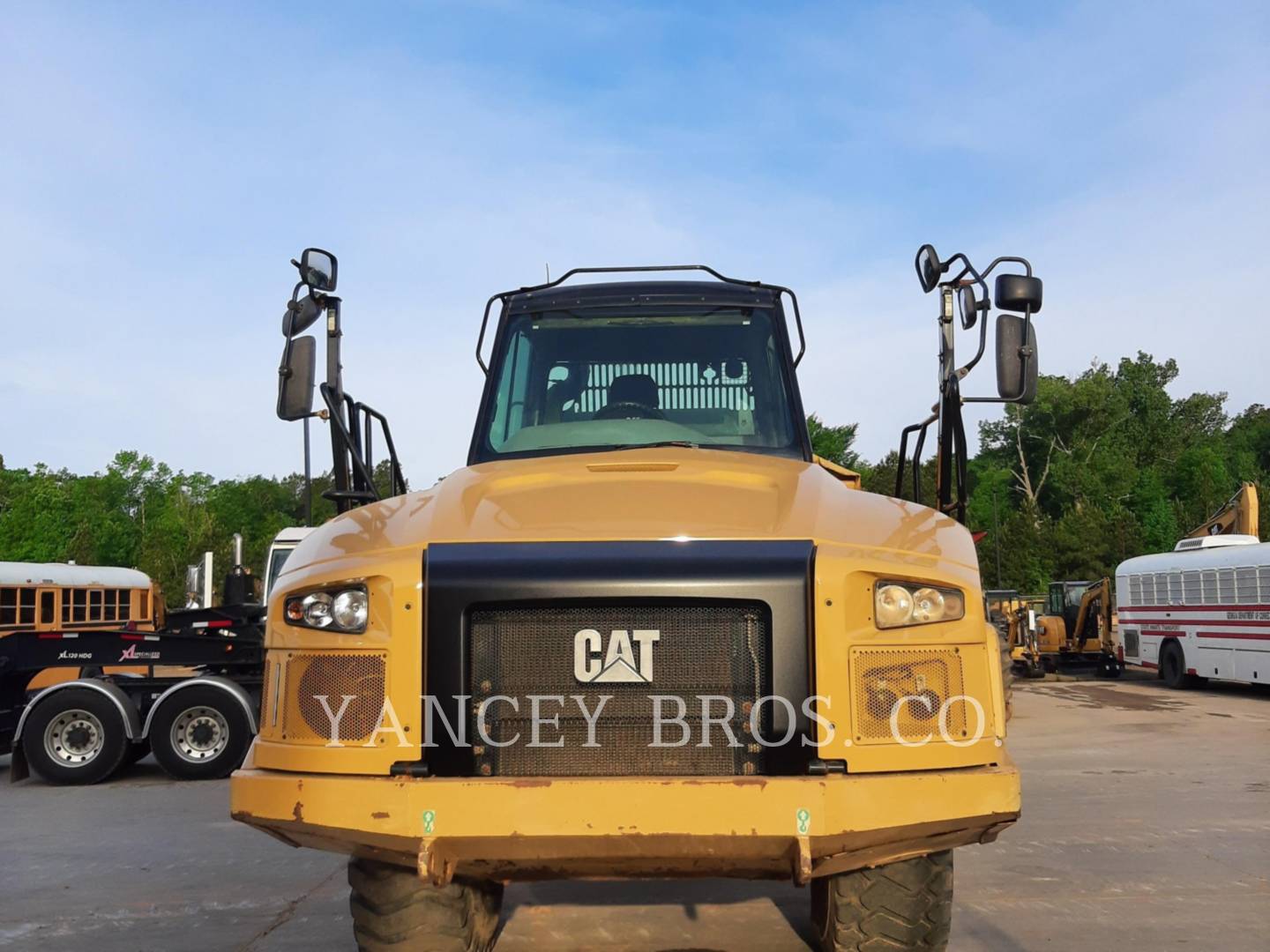 2015 Caterpillar 725C Articulated Truck