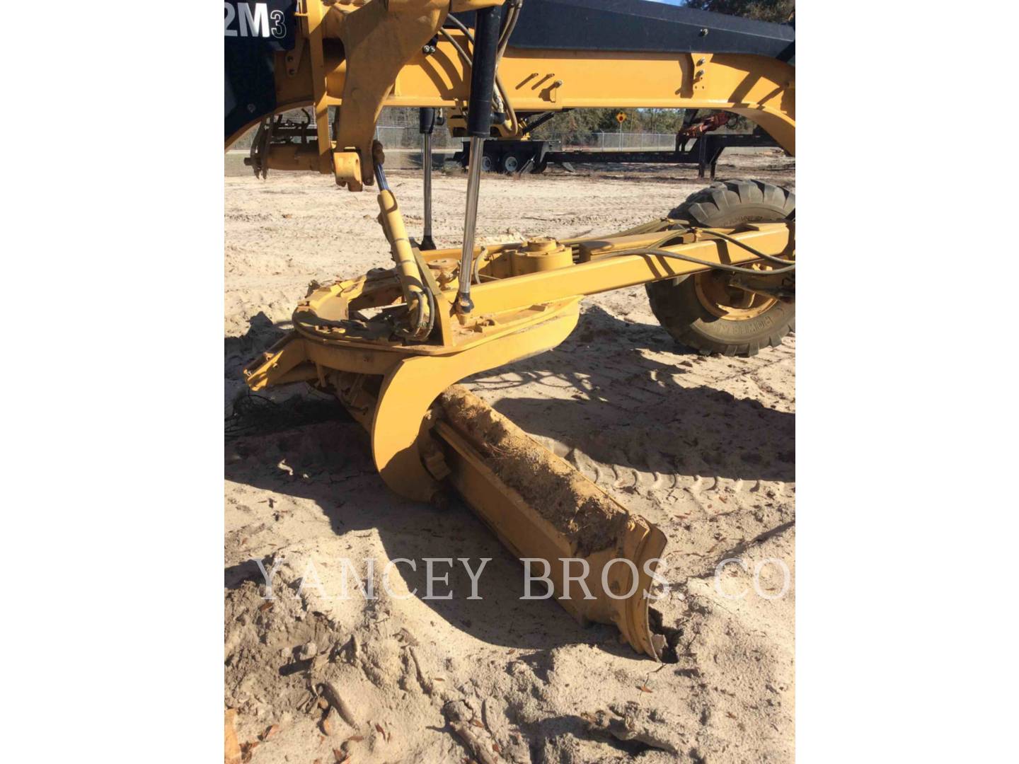 2015 Caterpillar 12M3 BRSLP Grader - Road