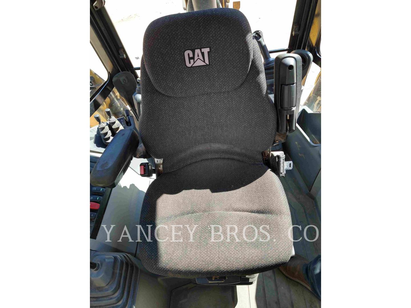 2015 Caterpillar 420F2 Tractor Loader Backhoe