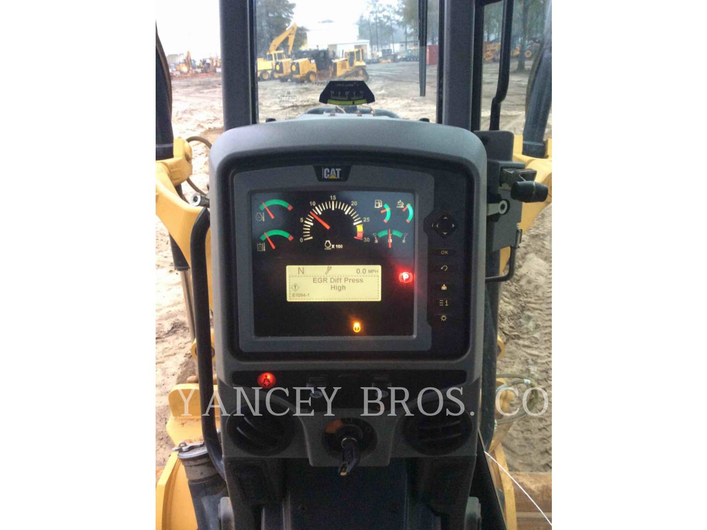 2015 Caterpillar 12M3 BRSLP Grader - Road