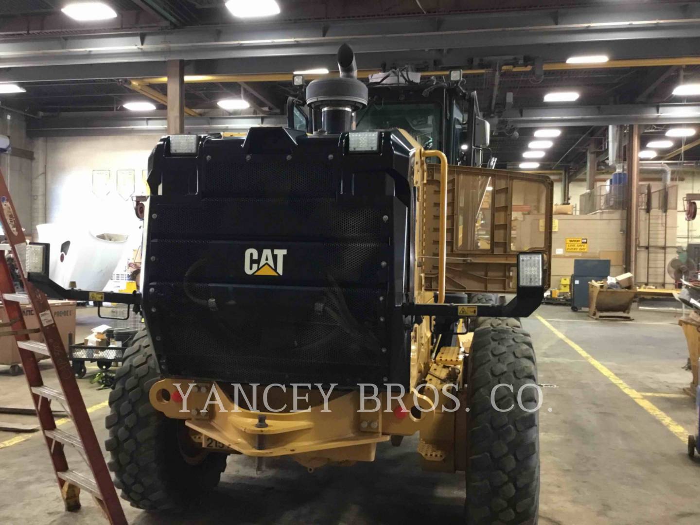 2015 Caterpillar 12M3 LR Grader - Road