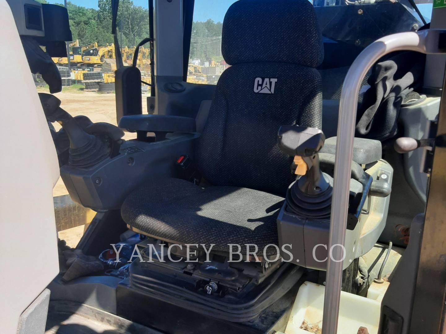 2014 Caterpillar 12M3 SLP Grader - Road