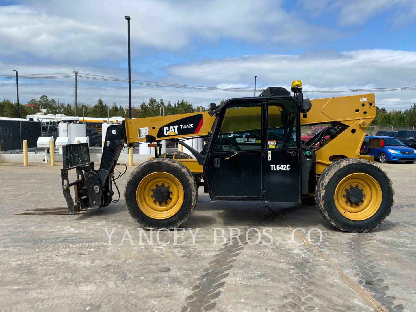 2013 Caterpillar TL642 TeleHandler