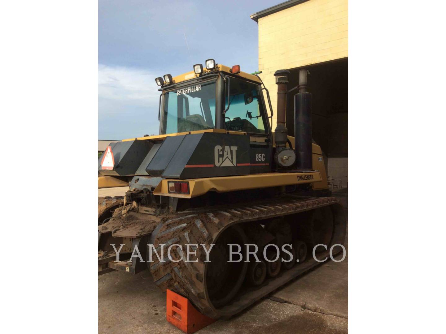 1994 Caterpillar 85C Tractor