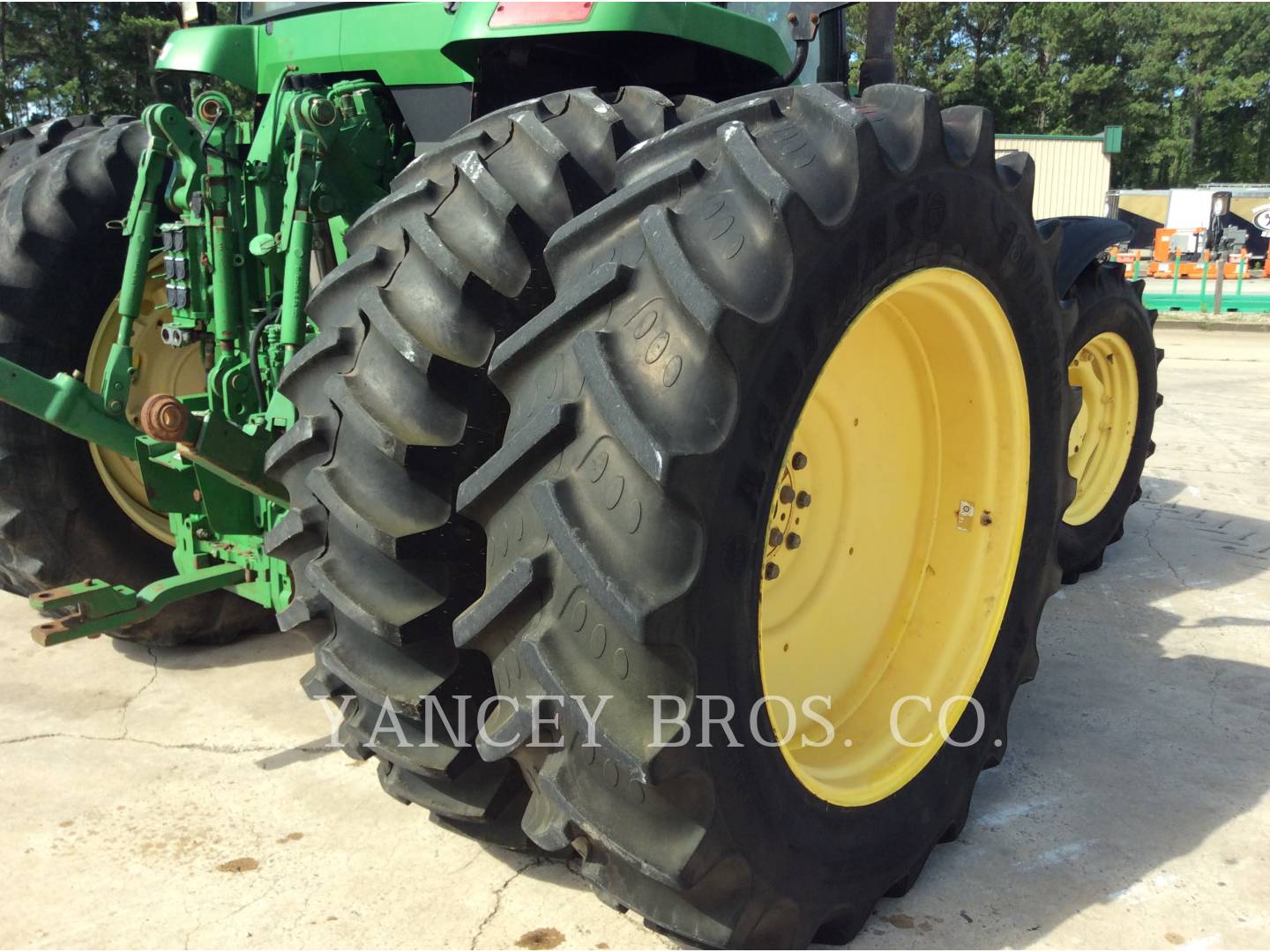 2000 John Deere 7810 Tractor