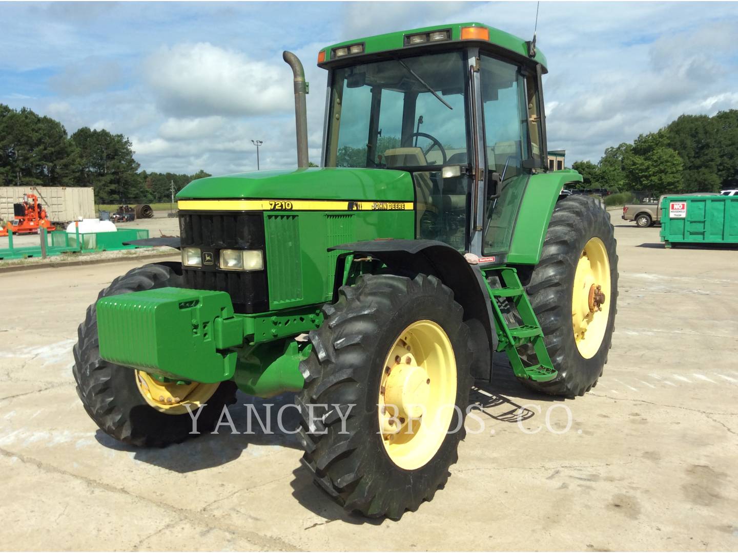 2000 John Deere 7210 Tractor