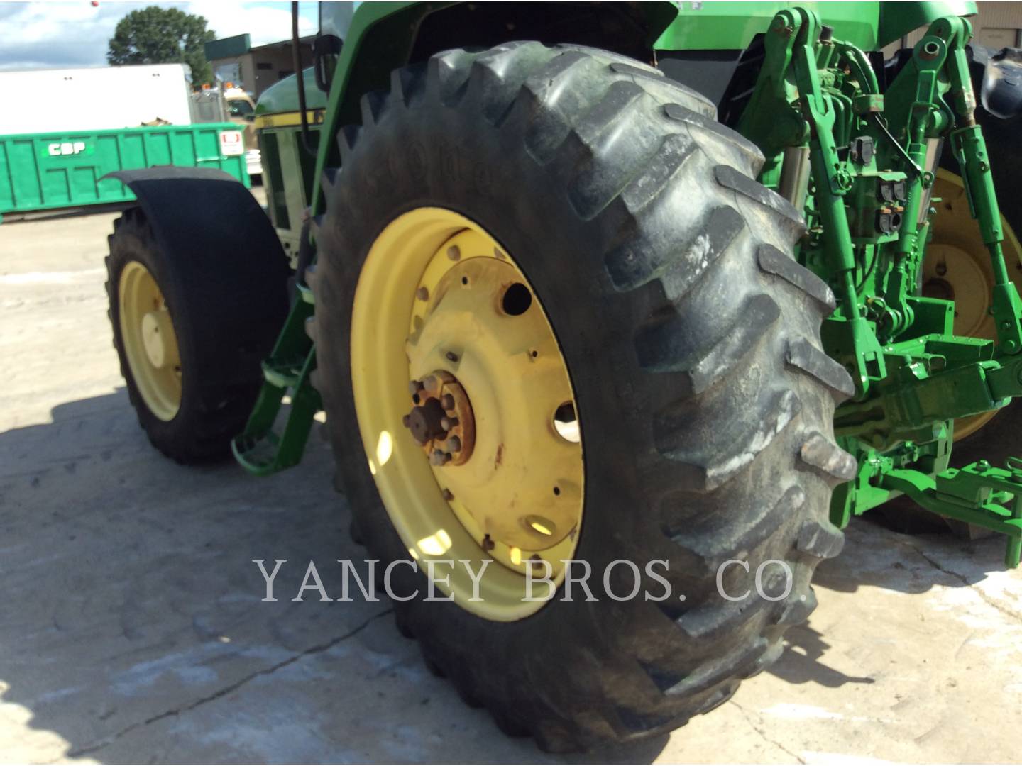 2000 John Deere 7210 Tractor