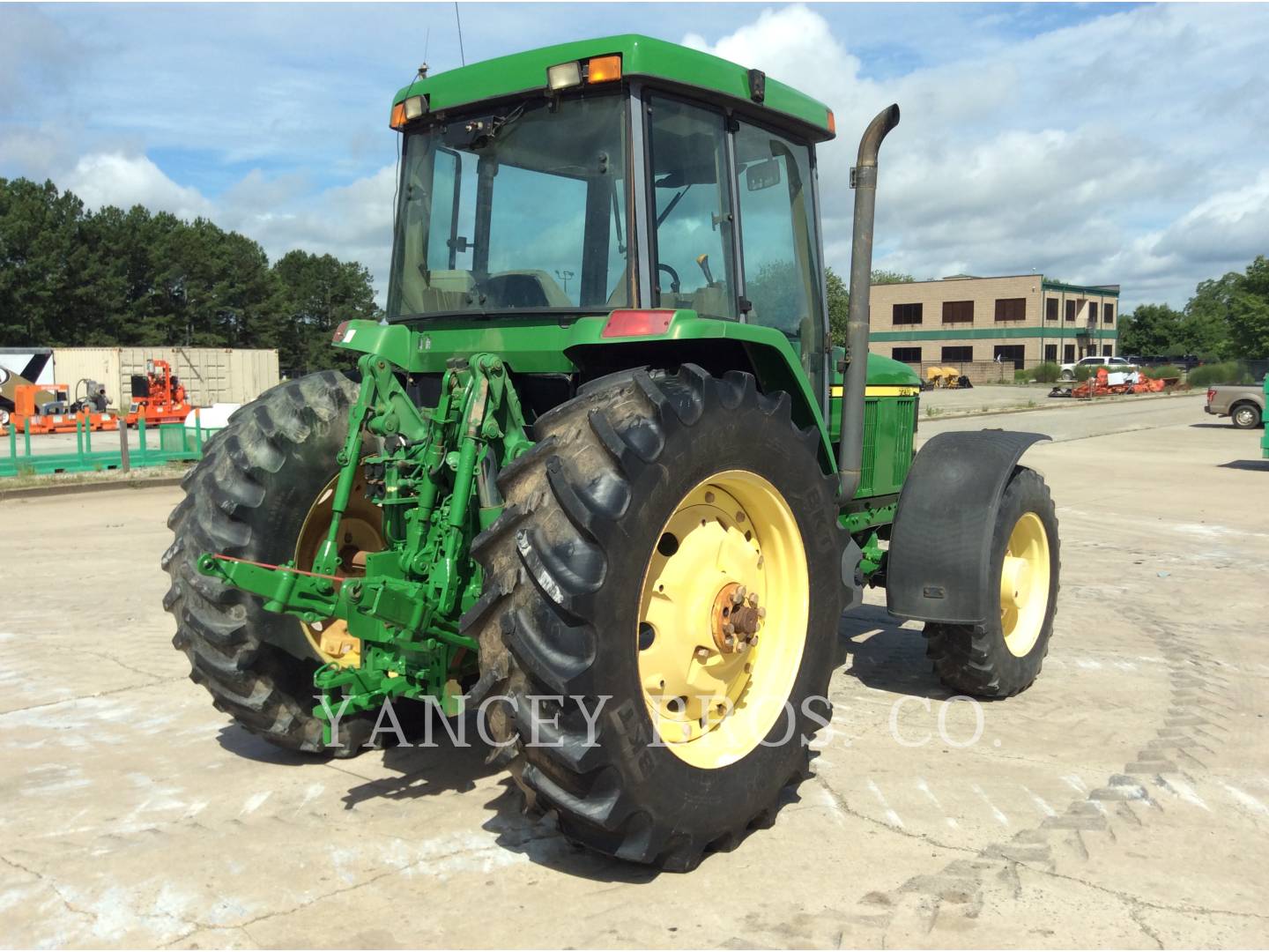 2000 John Deere 7210 Tractor