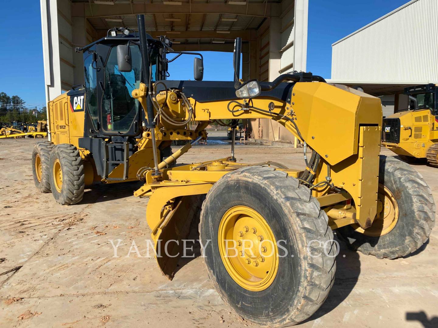 2015 Caterpillar 12M3 BR Grader - Road