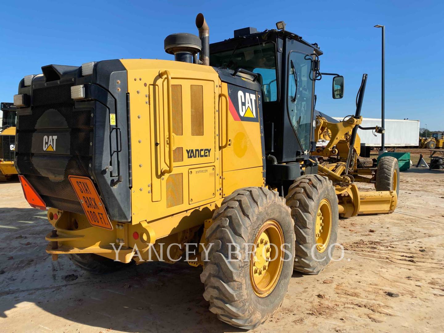 2015 Caterpillar 12M3 BR Grader - Road