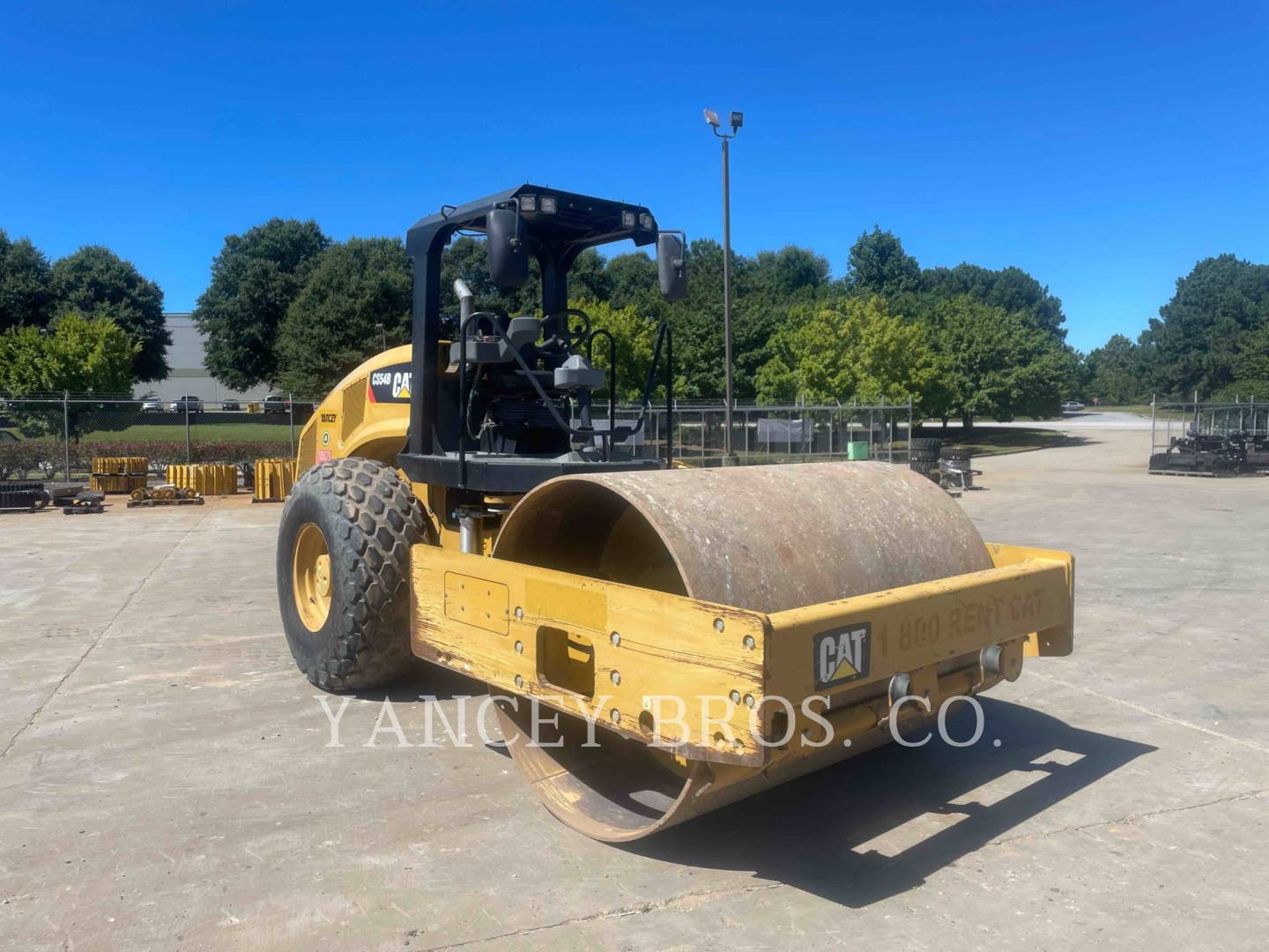 2012 Caterpillar CS54 Compactor