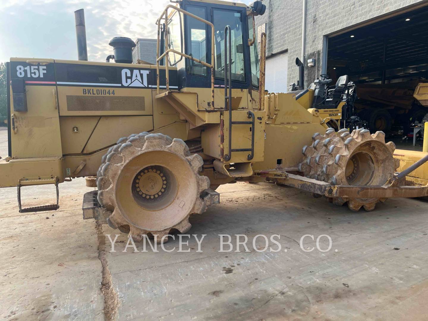 2007 Caterpillar 815F2 Compactor