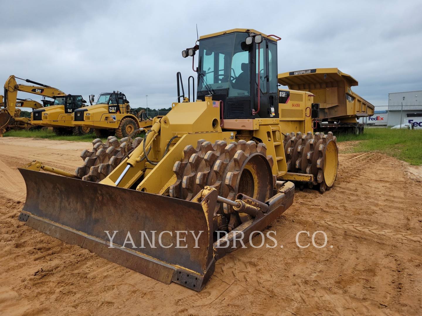 2007 Caterpillar 815F2 Compactor