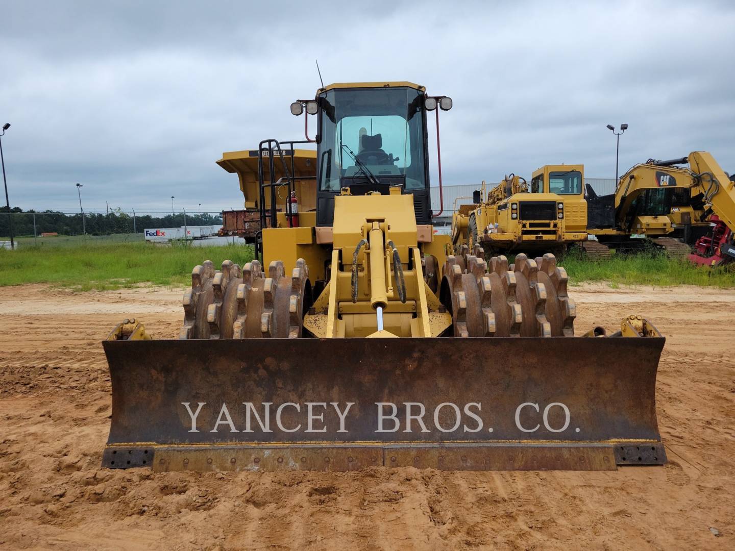 2007 Caterpillar 815F2 Compactor