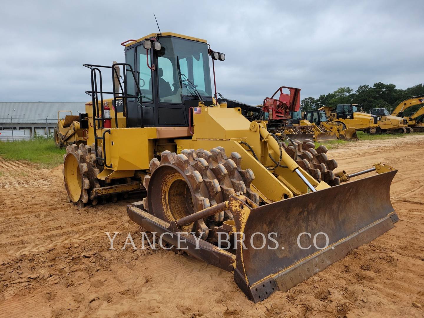 2007 Caterpillar 815F2 Compactor