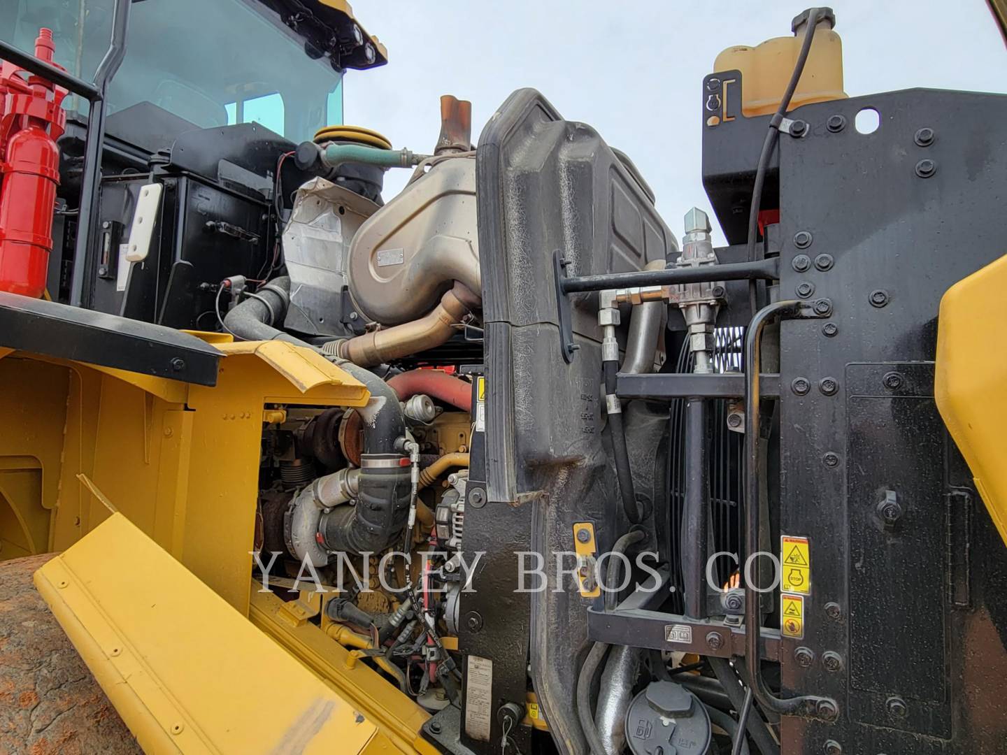 2016 Caterpillar 950M WASTE Wheel Loader