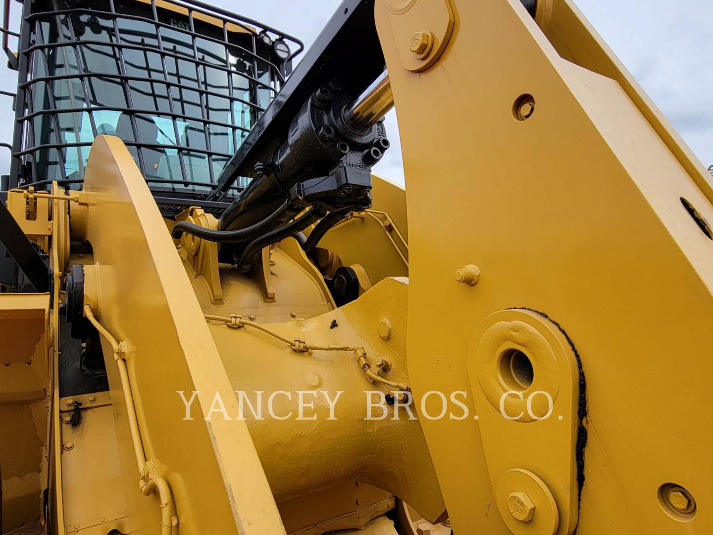 2016 Caterpillar 950M WASTE Wheel Loader