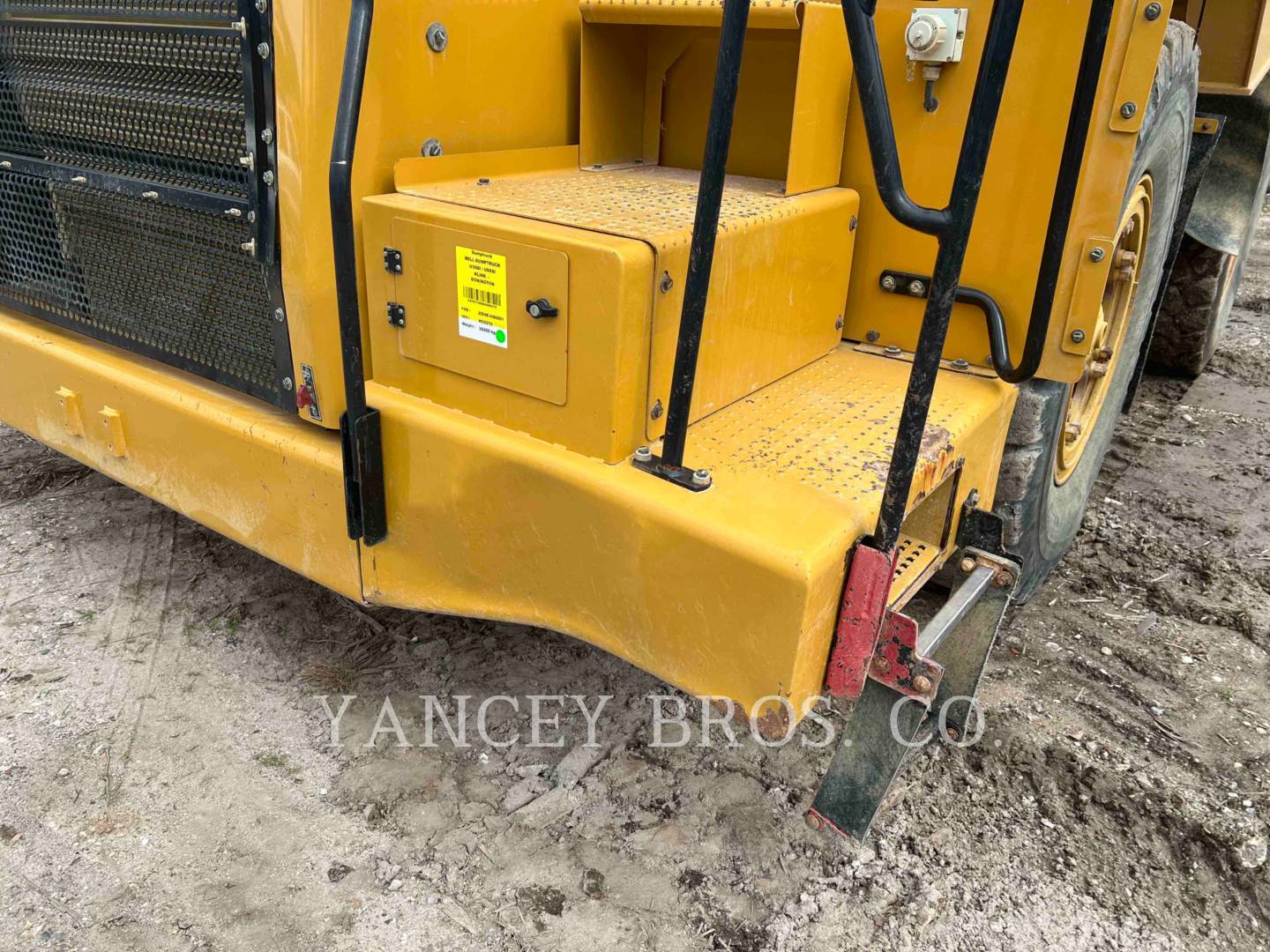 2017 Caterpillar 770G Truck