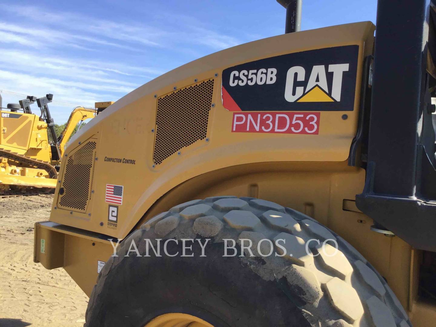 2017 Caterpillar CS56B Compactor