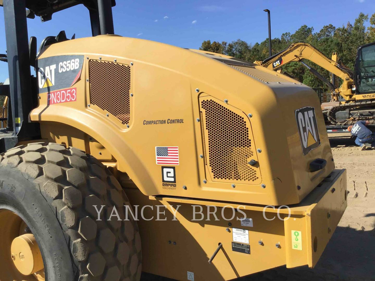 2017 Caterpillar CS56B Compactor