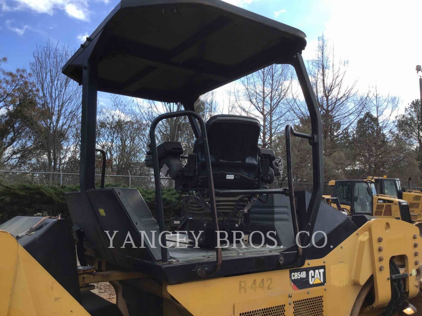 2012 Caterpillar CB54B Compactor