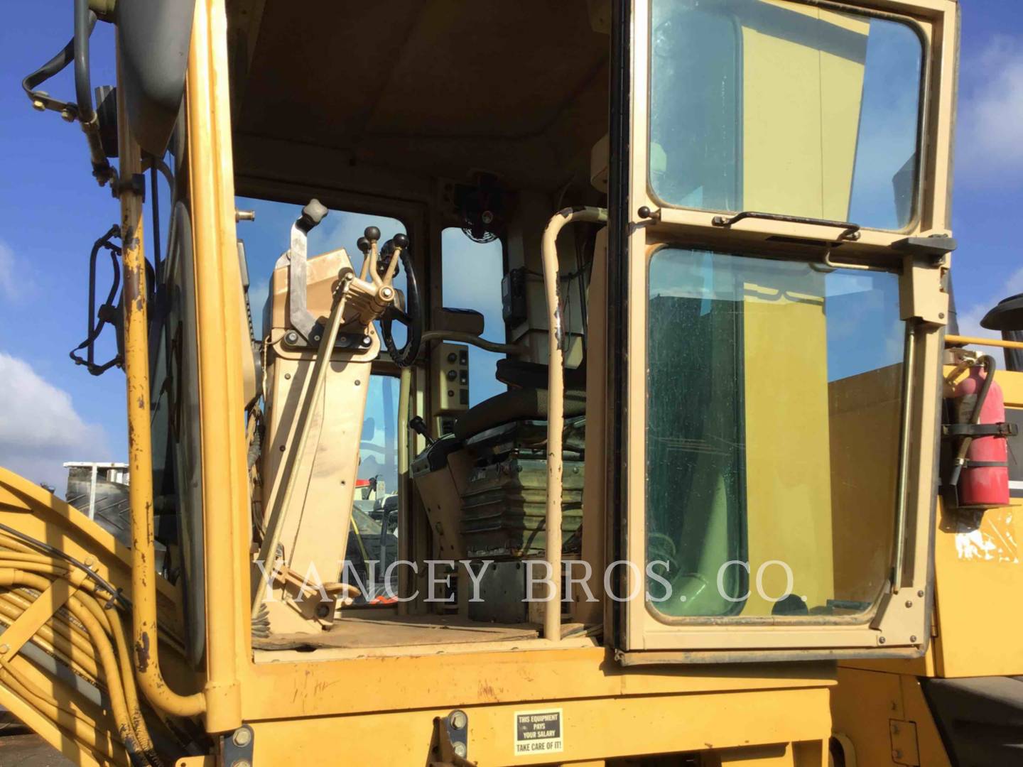 2005 Caterpillar 14H Grader - Road