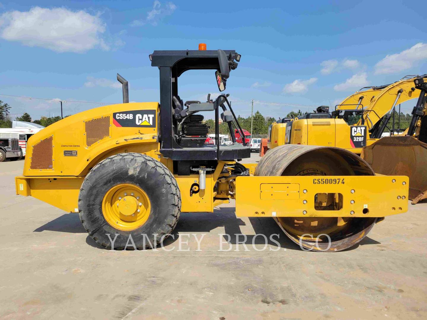 2020 Caterpillar CS54B Compactor