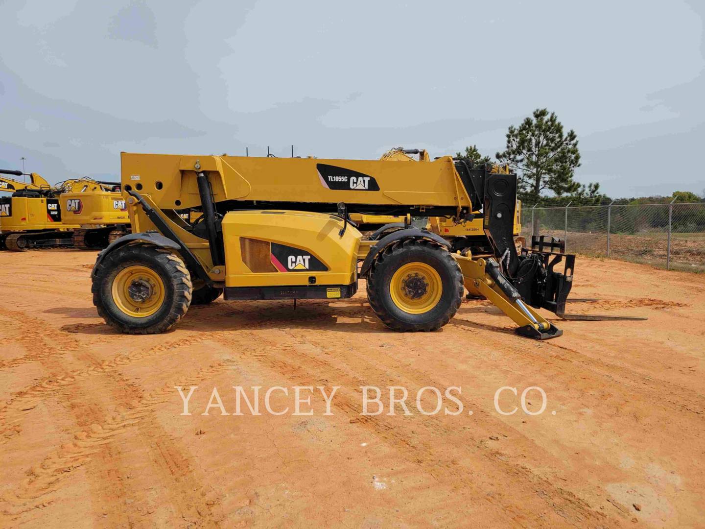 2014 Caterpillar TL1055 Dozer