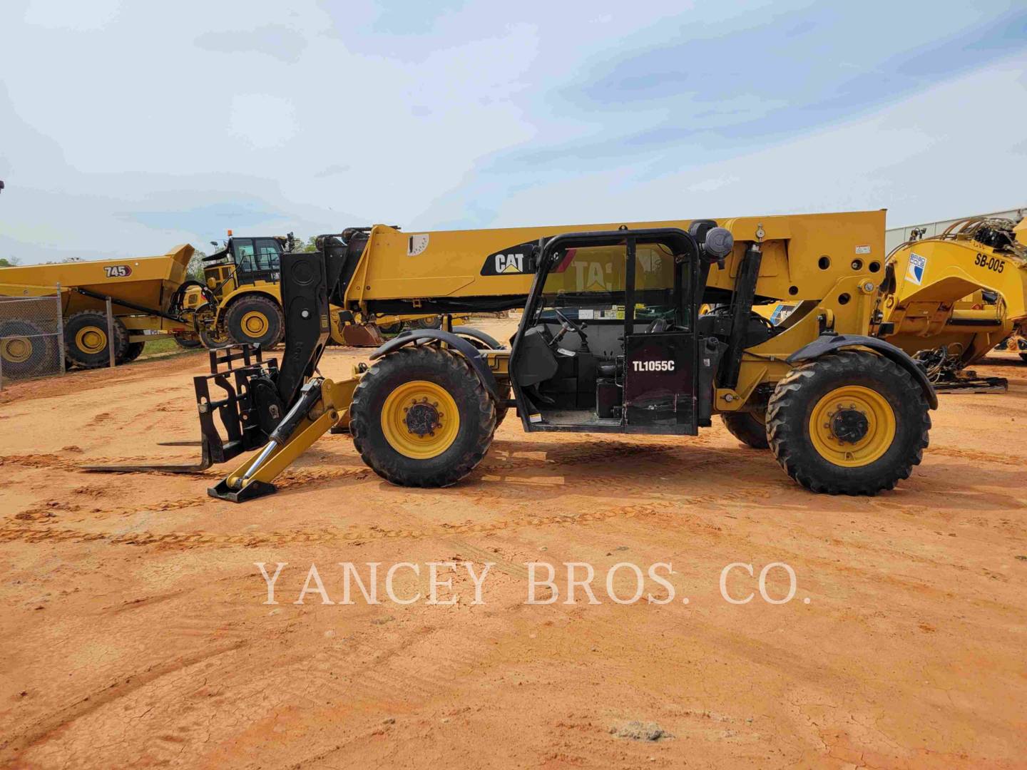 2014 Caterpillar TL1055 Dozer