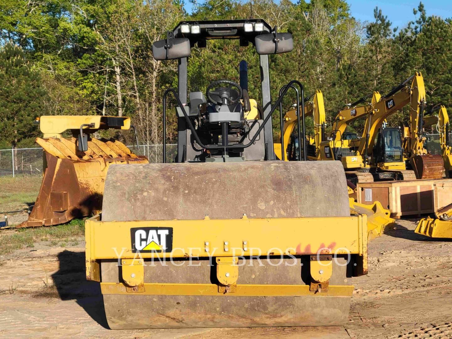 2012 Caterpillar CS56B Compactor