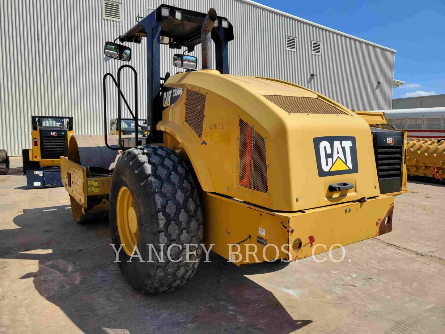 2012 Caterpillar CS56B Compactor