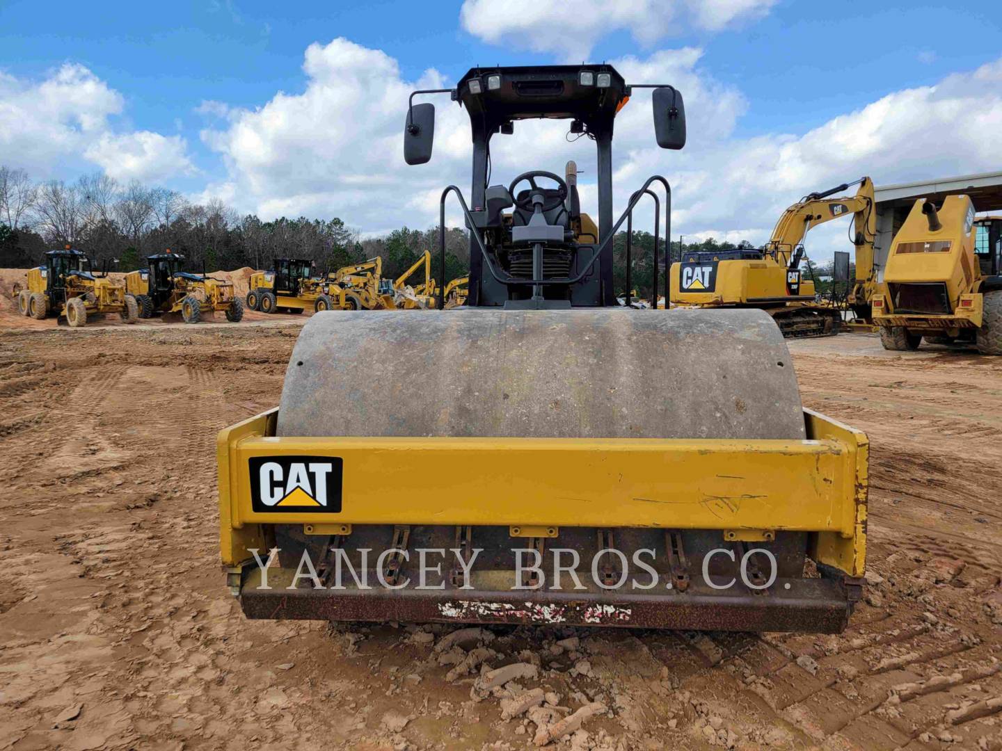 2015 Caterpillar CS54B Compactor