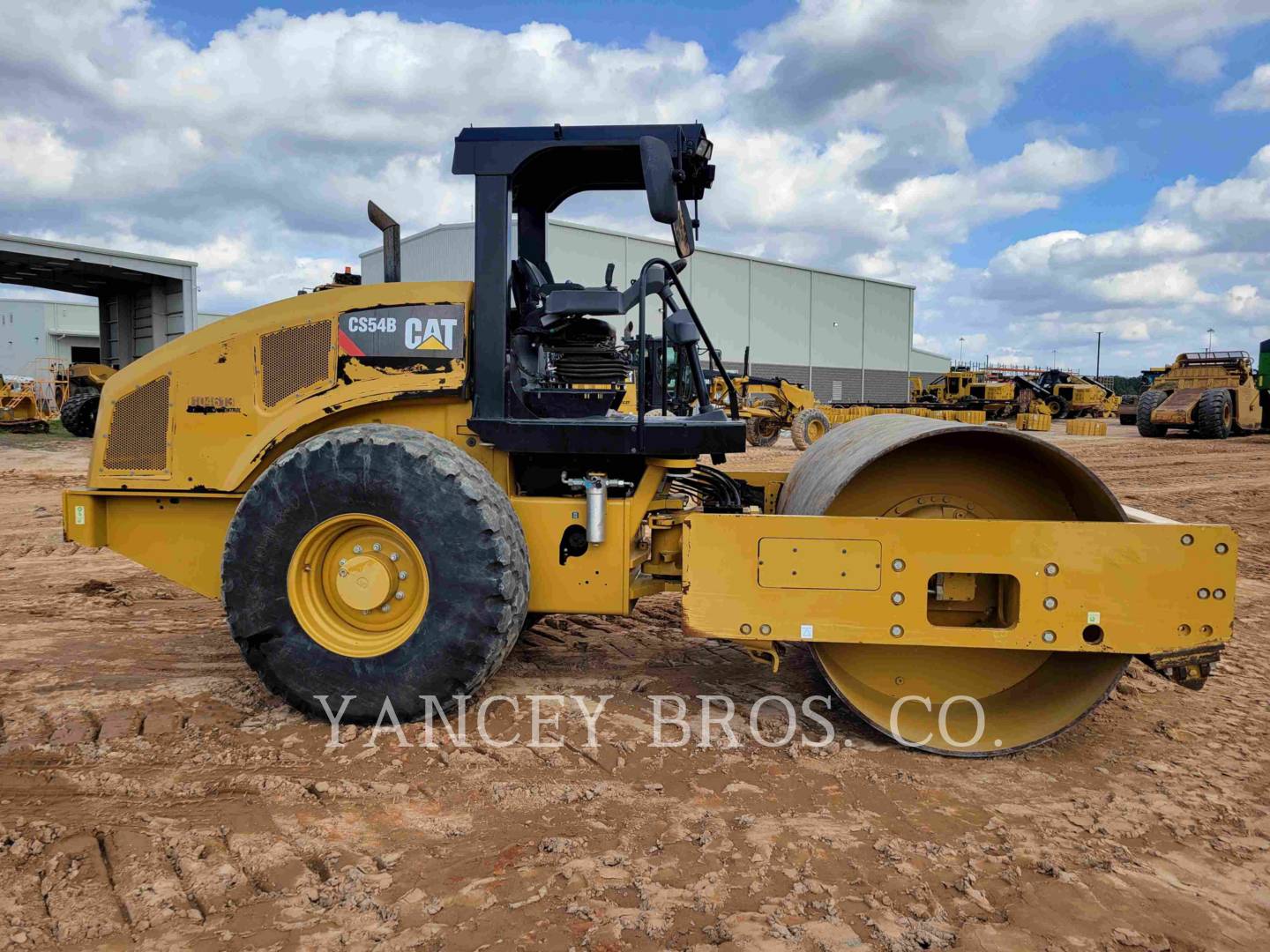 2015 Caterpillar CS54B Compactor