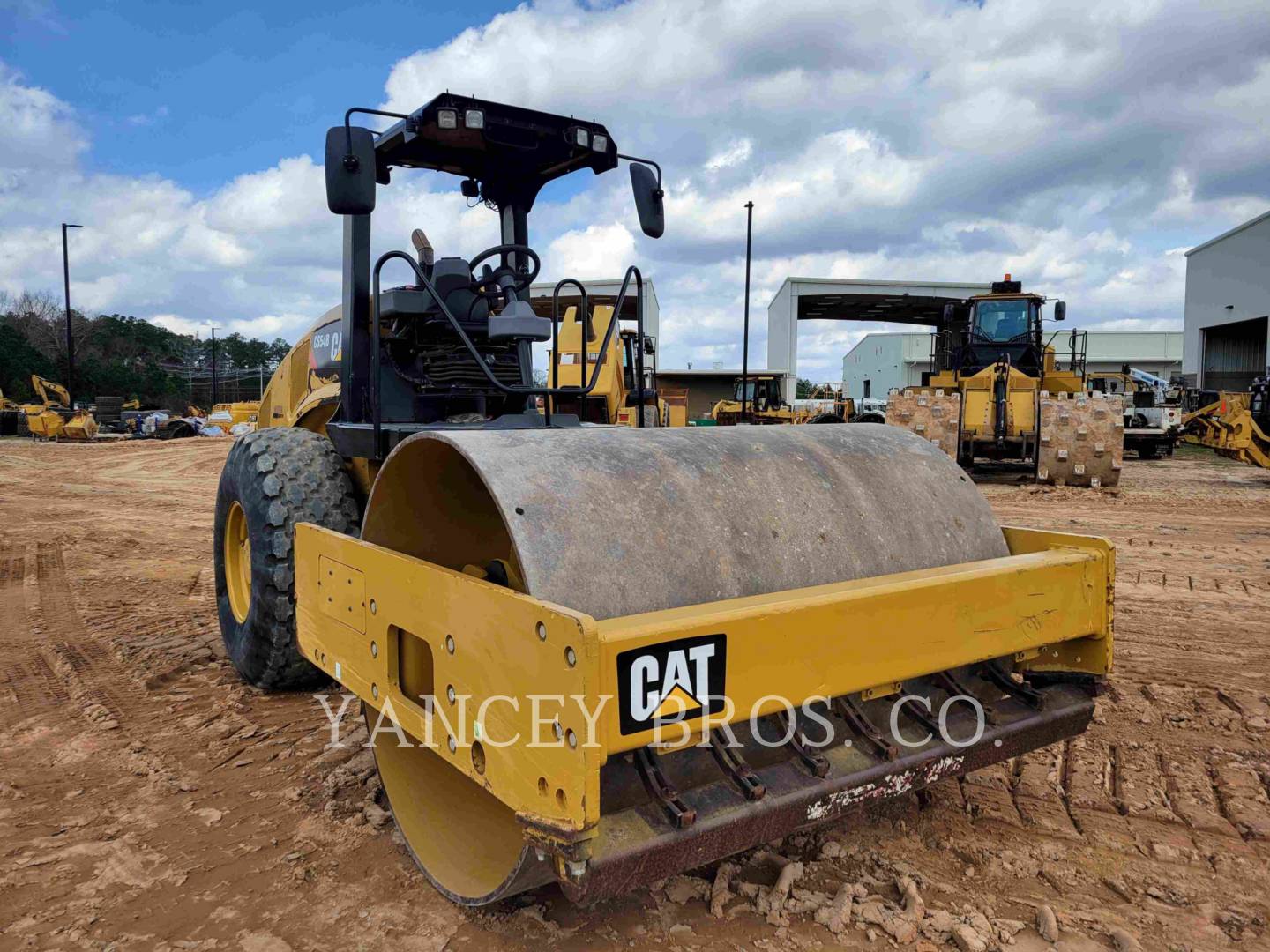 2015 Caterpillar CS54B Compactor