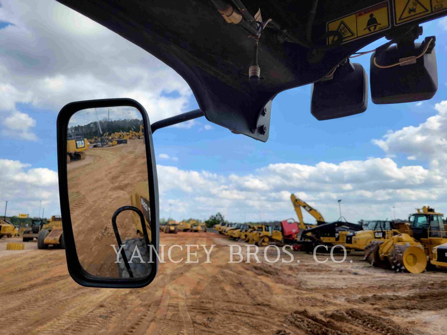 2015 Caterpillar CS54B Compactor