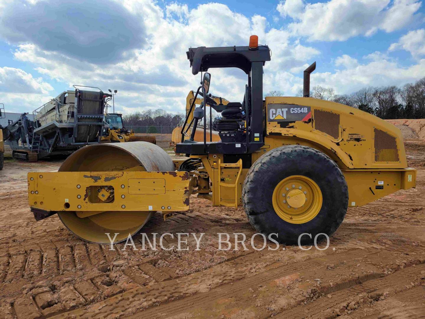 2015 Caterpillar CS54B Compactor