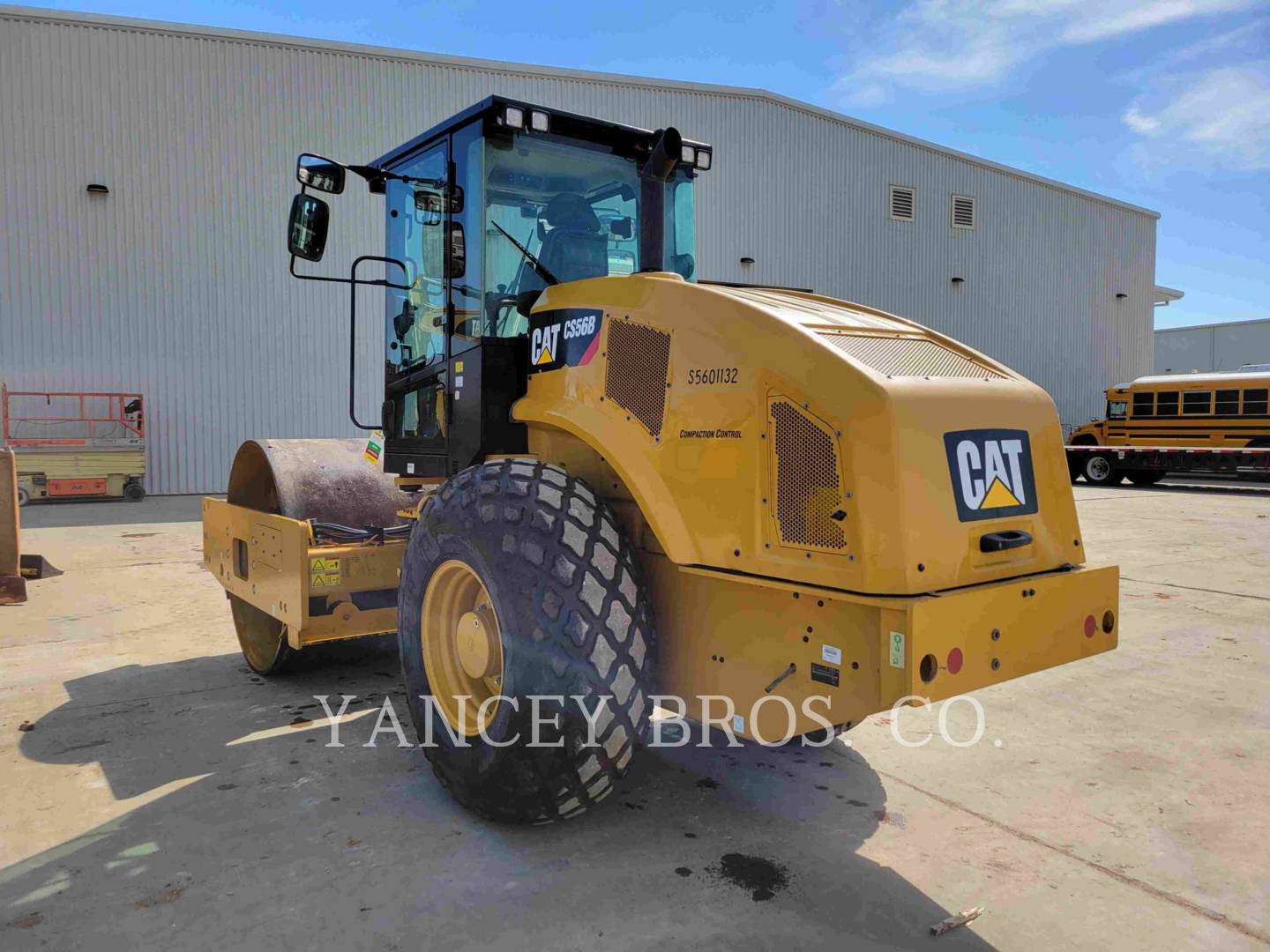 2019 Caterpillar CS56B Compactor