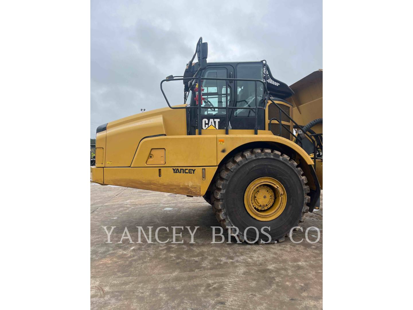 2019 Caterpillar 745 Articulated Truck