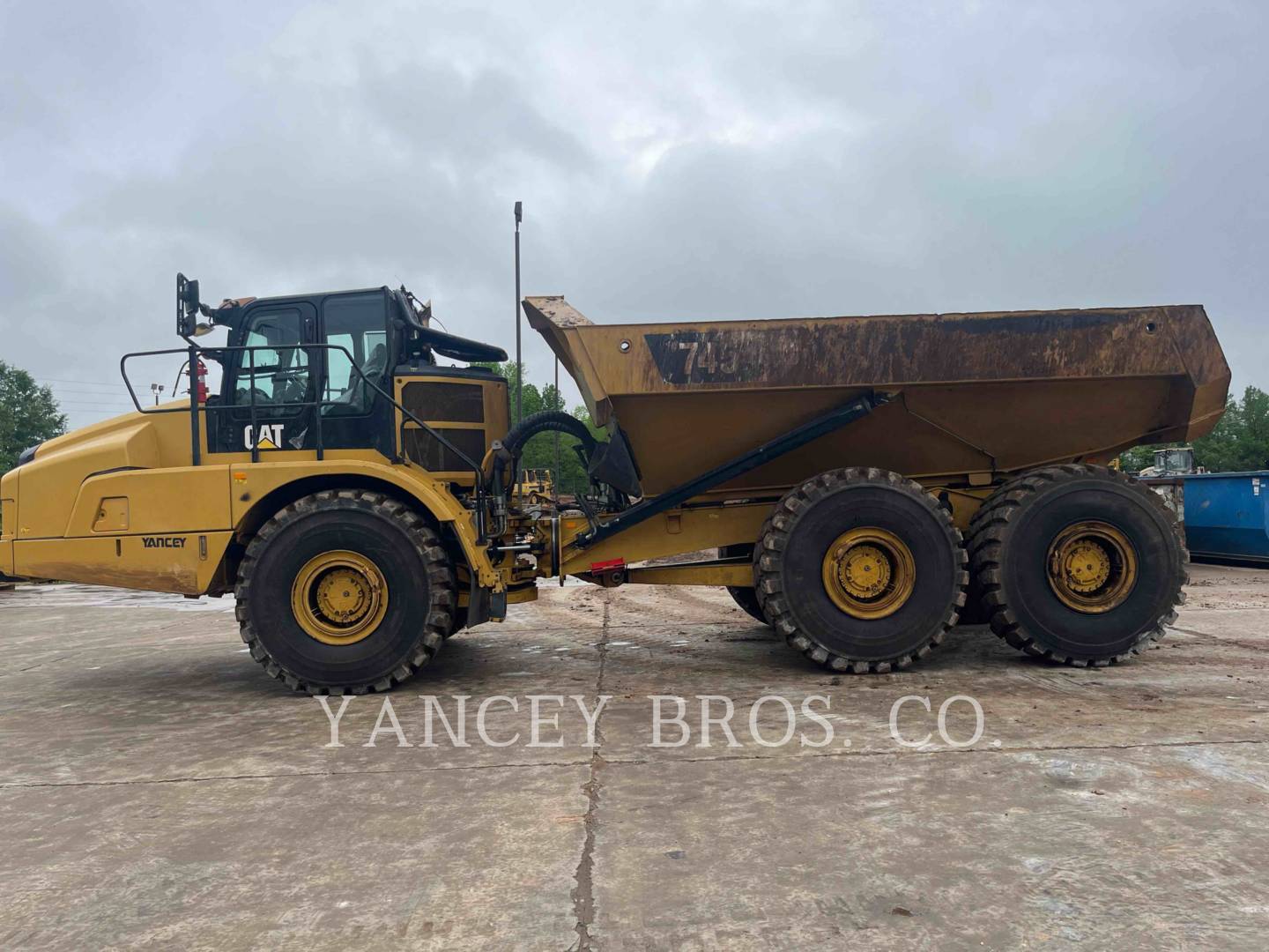 2019 Caterpillar 745 Articulated Truck